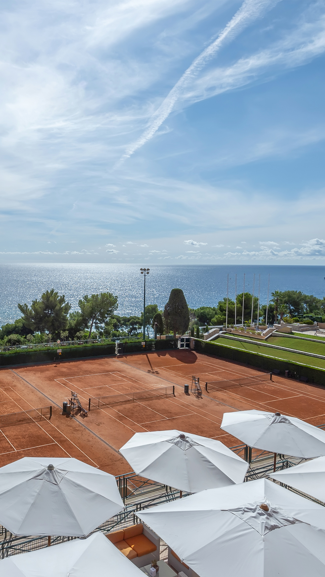 The clay courts above the sea